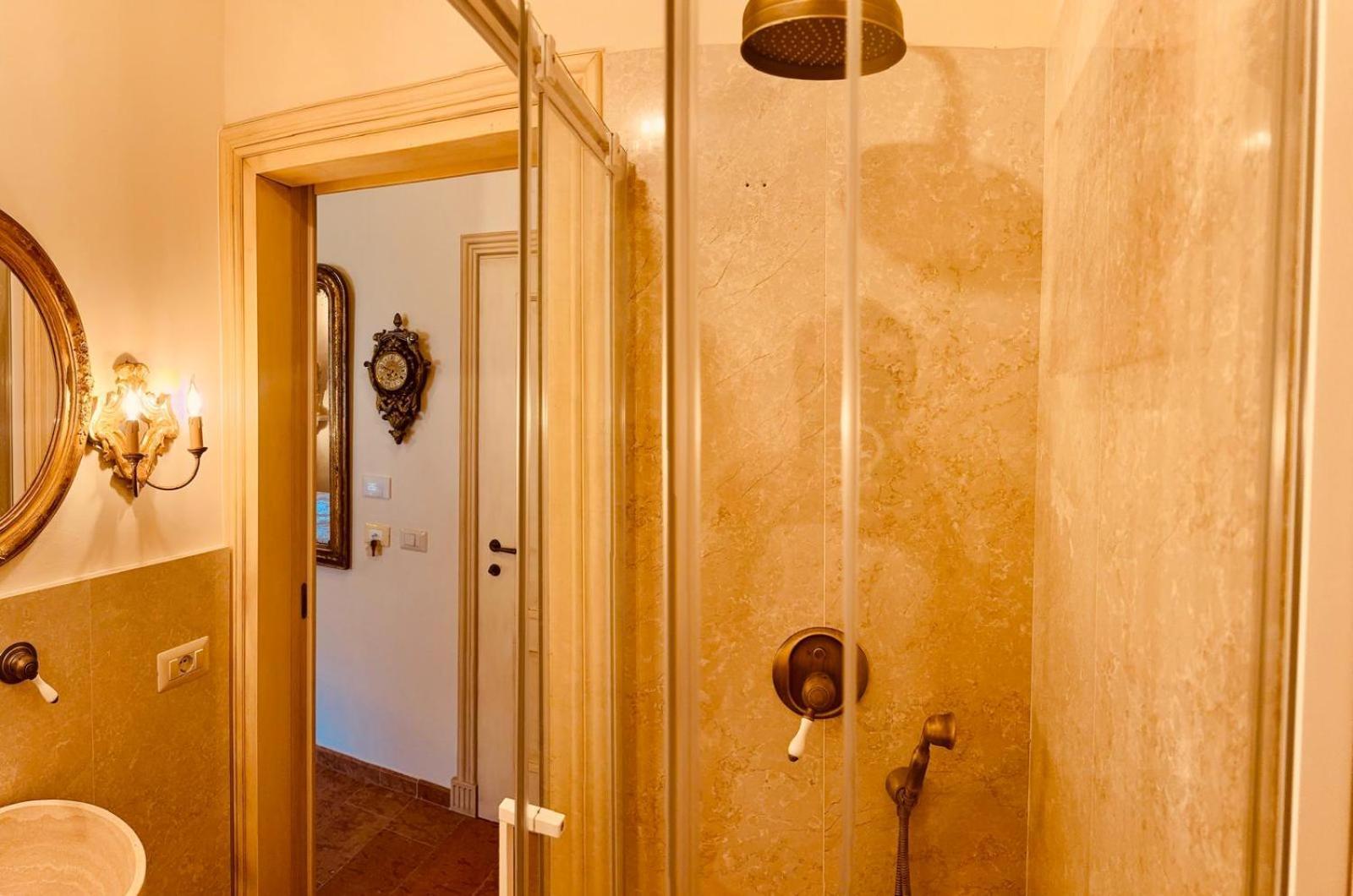La Casa Di Agartha Bed & Breakfast Bolsena Bagian luar foto