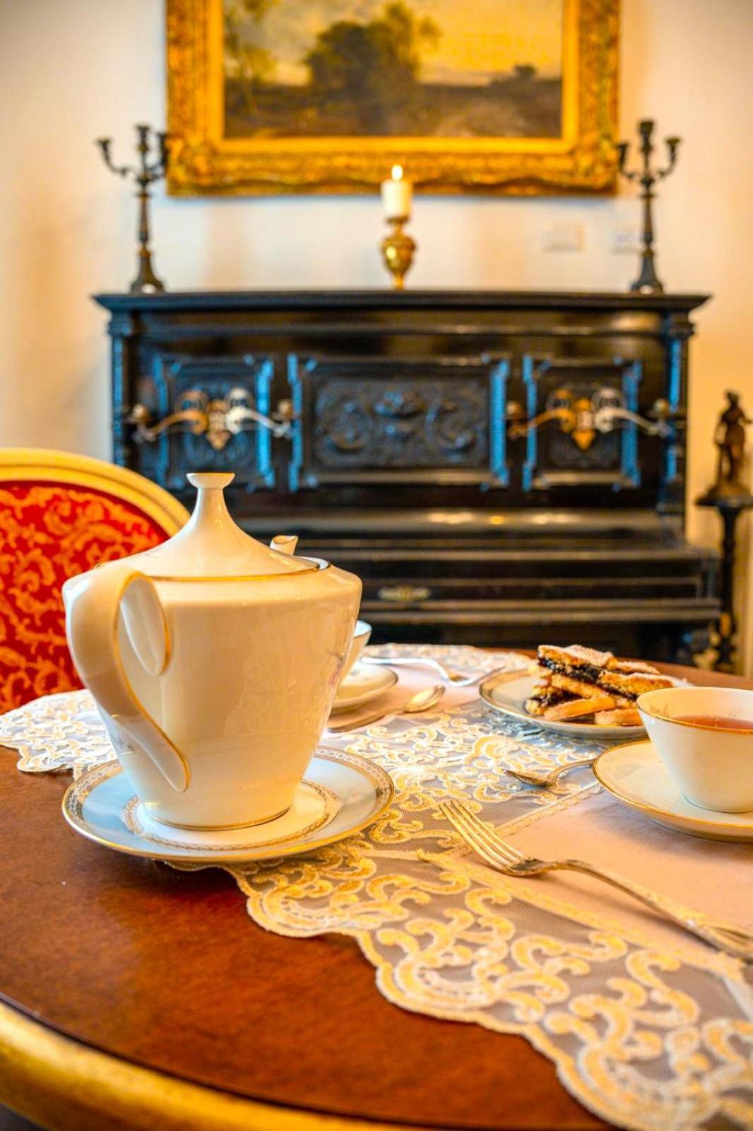 La Casa Di Agartha Bed & Breakfast Bolsena Bagian luar foto